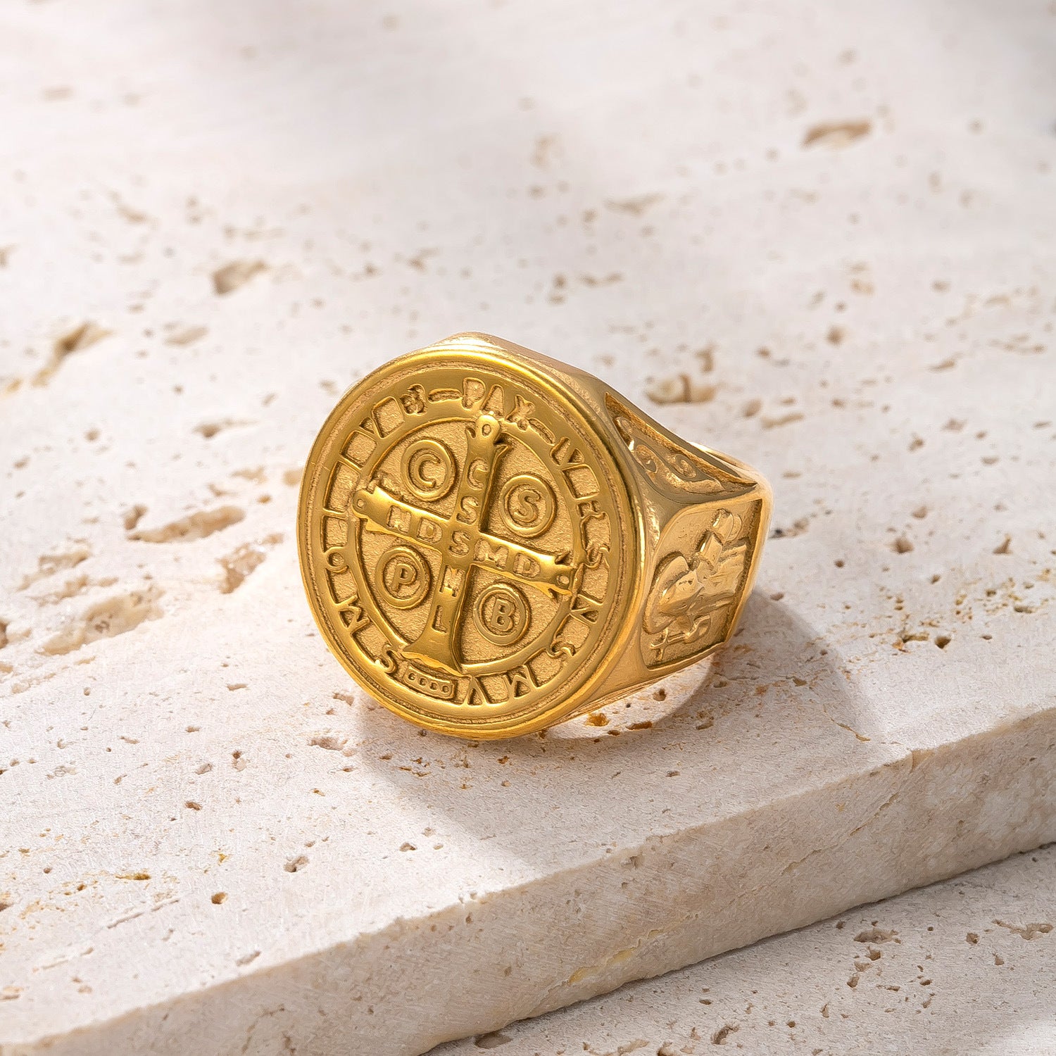 Goldener Kompass-Herrenring