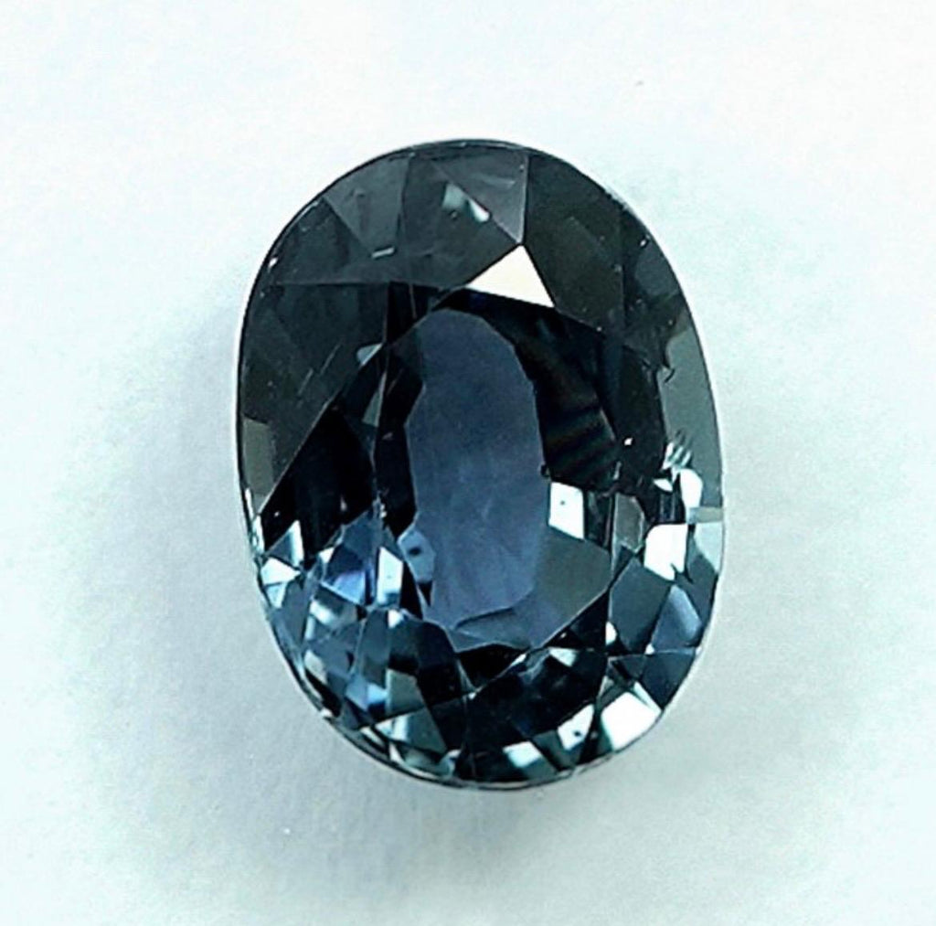 Blauer Saphir 1.02 Karat