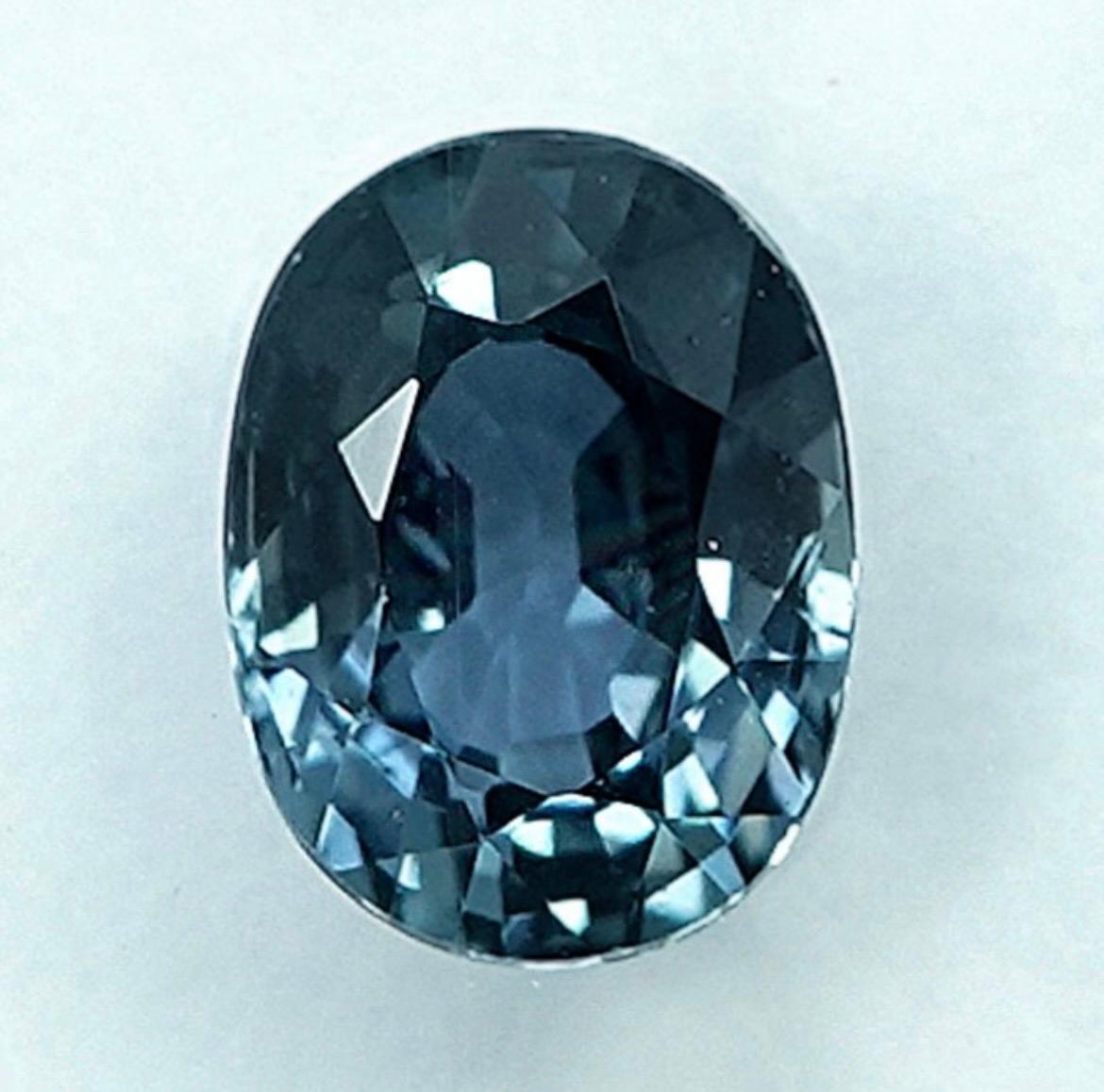 Blauer Saphir 1.02 Karat