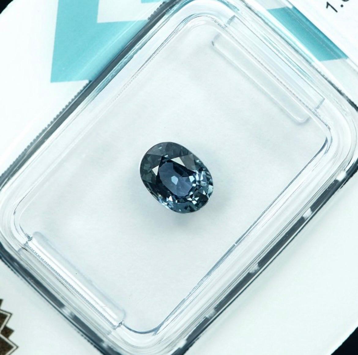Blauer Saphir 1.02 Karat