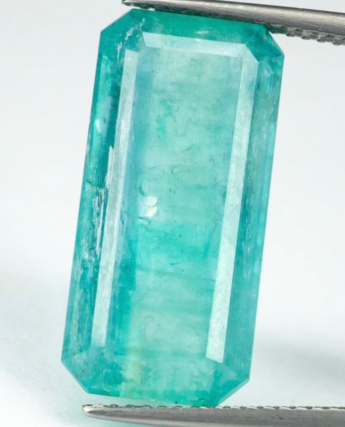 Blau Grüner Smaragd 13,12 Karat